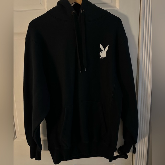 Medium. - Picture 2 of 2